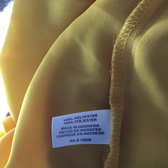 Violet+Claire Yellow long sleeve blouse $40 Size L - Picture 5 of 5